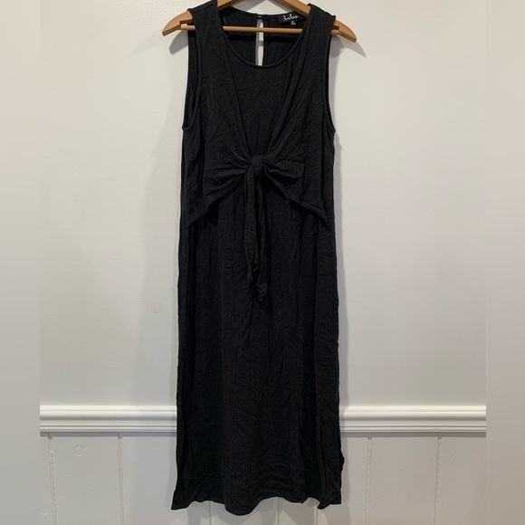 LULU’S Carefree rayon/linen‎ blend sleeveless tie front black midi - Picture 2 of 10